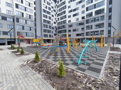Дитячі майданчики